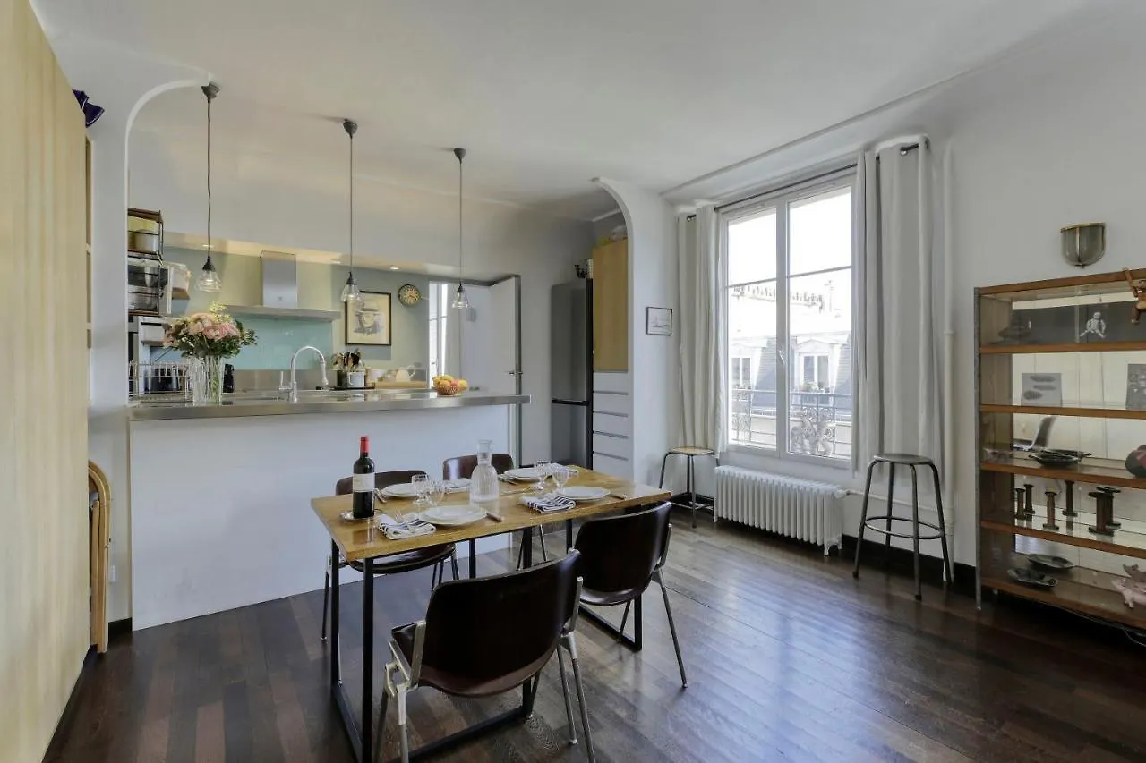 Le Petit Parisien - Au Coeur De Montparnasse Apartment
